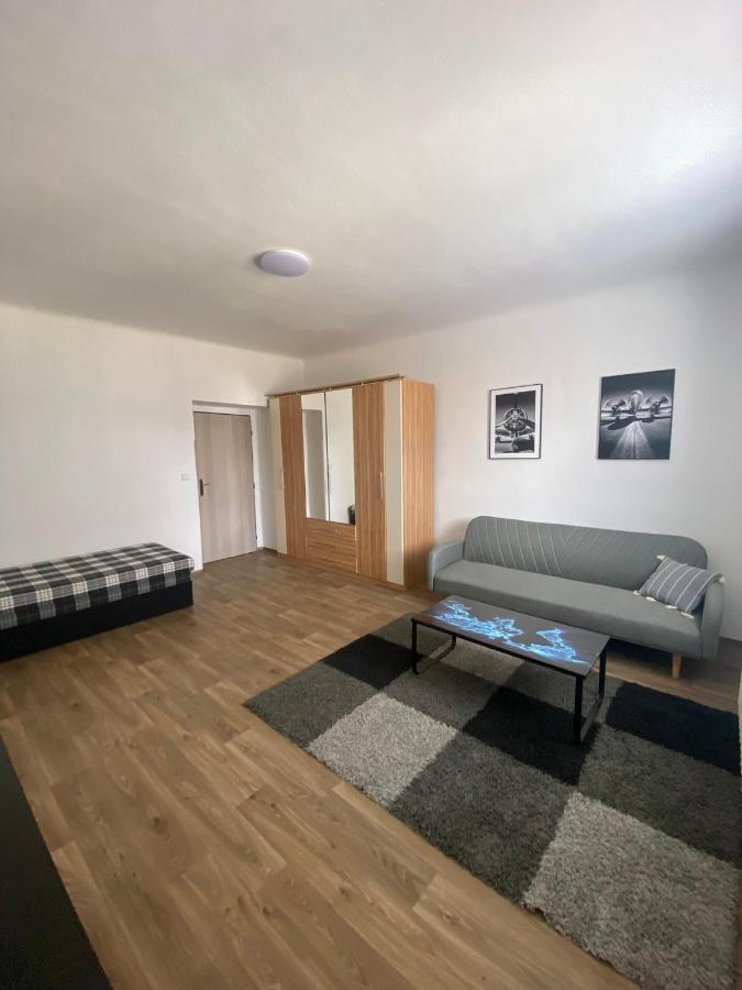 Cerna Ruze - Apartman 3 Plzeň Kültér fotó