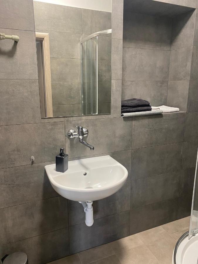 Cerna Ruze - Apartman 3 Plzeň Kültér fotó