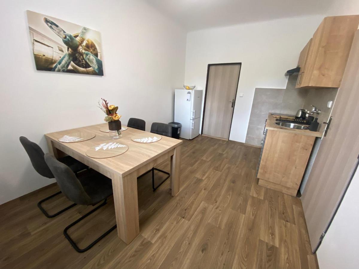 Cerna Ruze - Apartman 3 Plzeň Kültér fotó